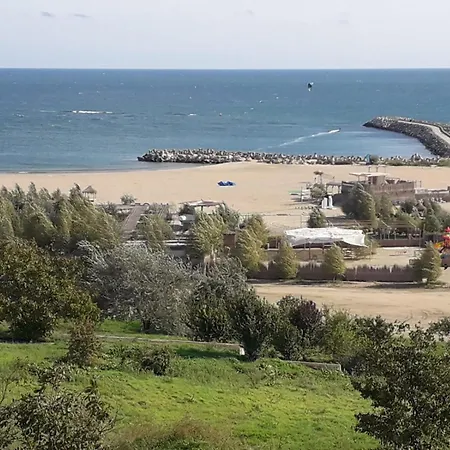 Budget 2br Near & Center Apartament Konstanca